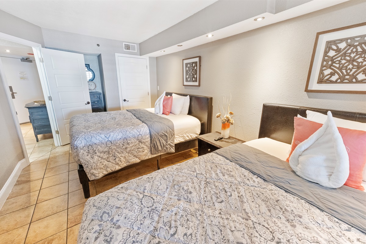 Stunning Bedroom ✨ Beautifully Decorated 🛏️💫