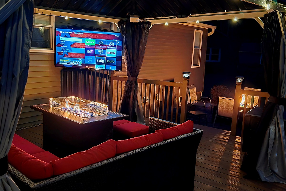 This nighttime hangout is tough to beat