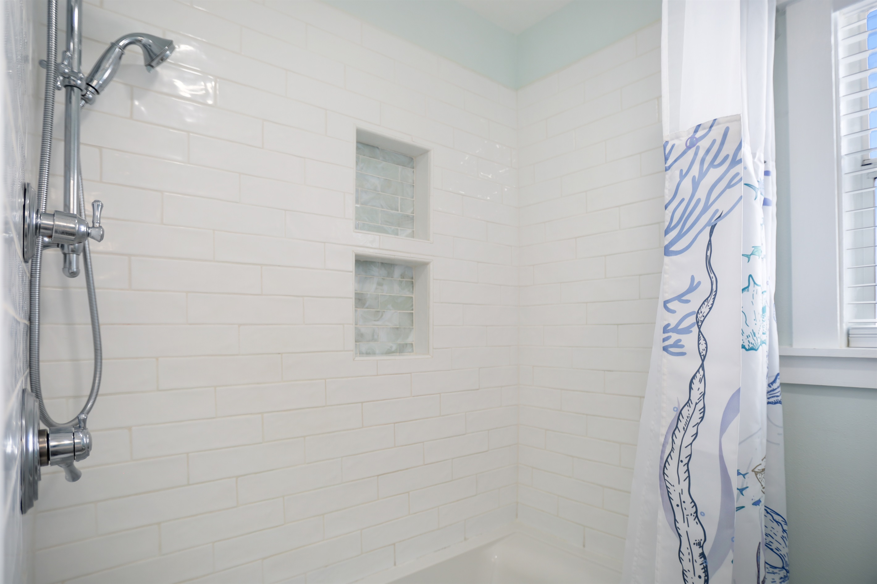 Soaker tub and shower