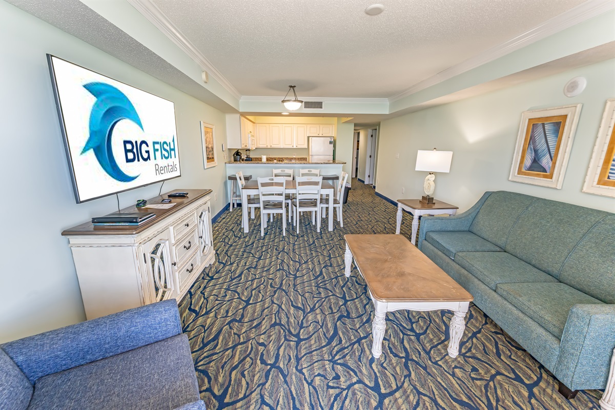 Amazing Living Room with Stunning Views🌊☀️