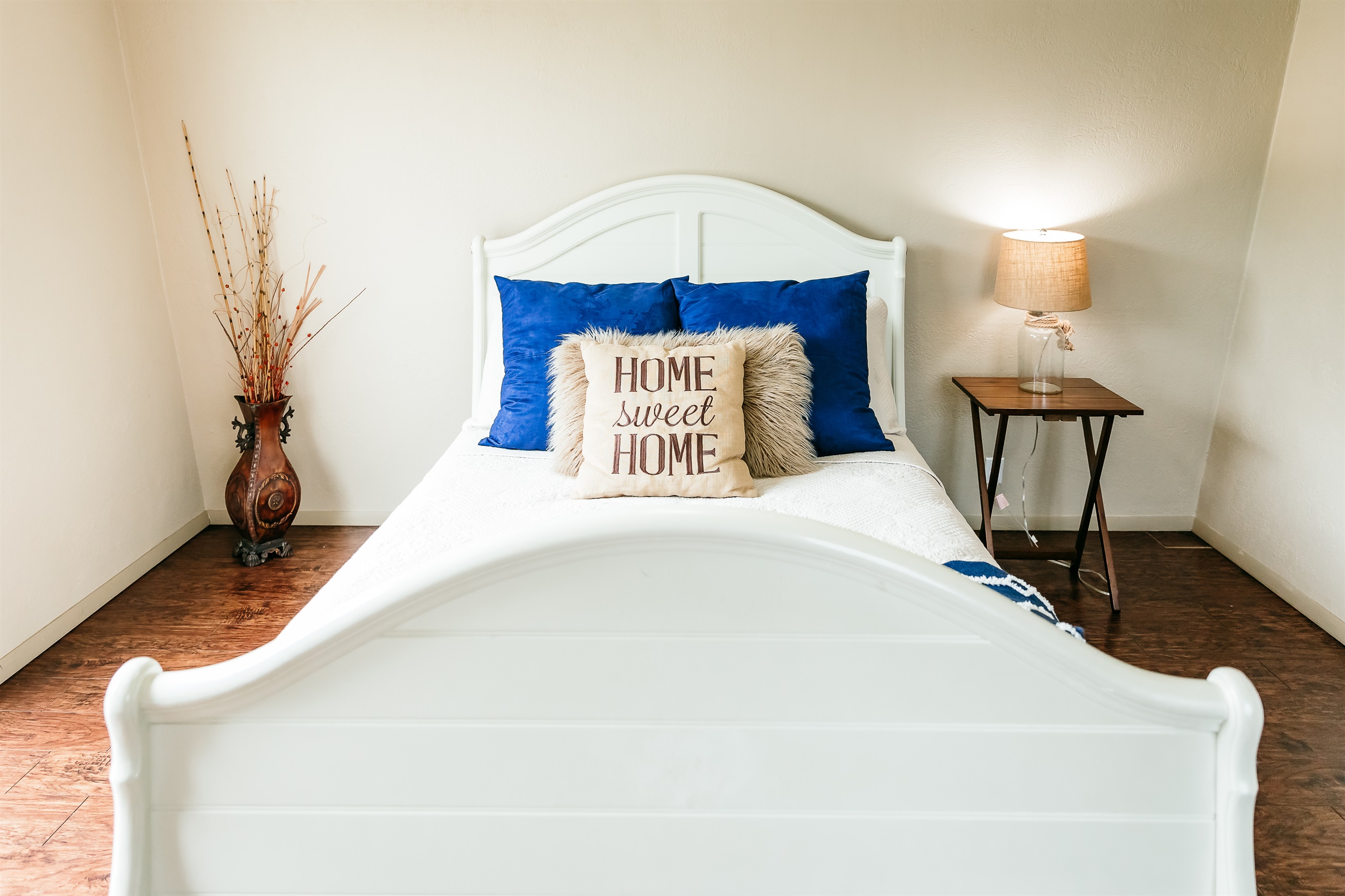 Upstairs full size bedroom