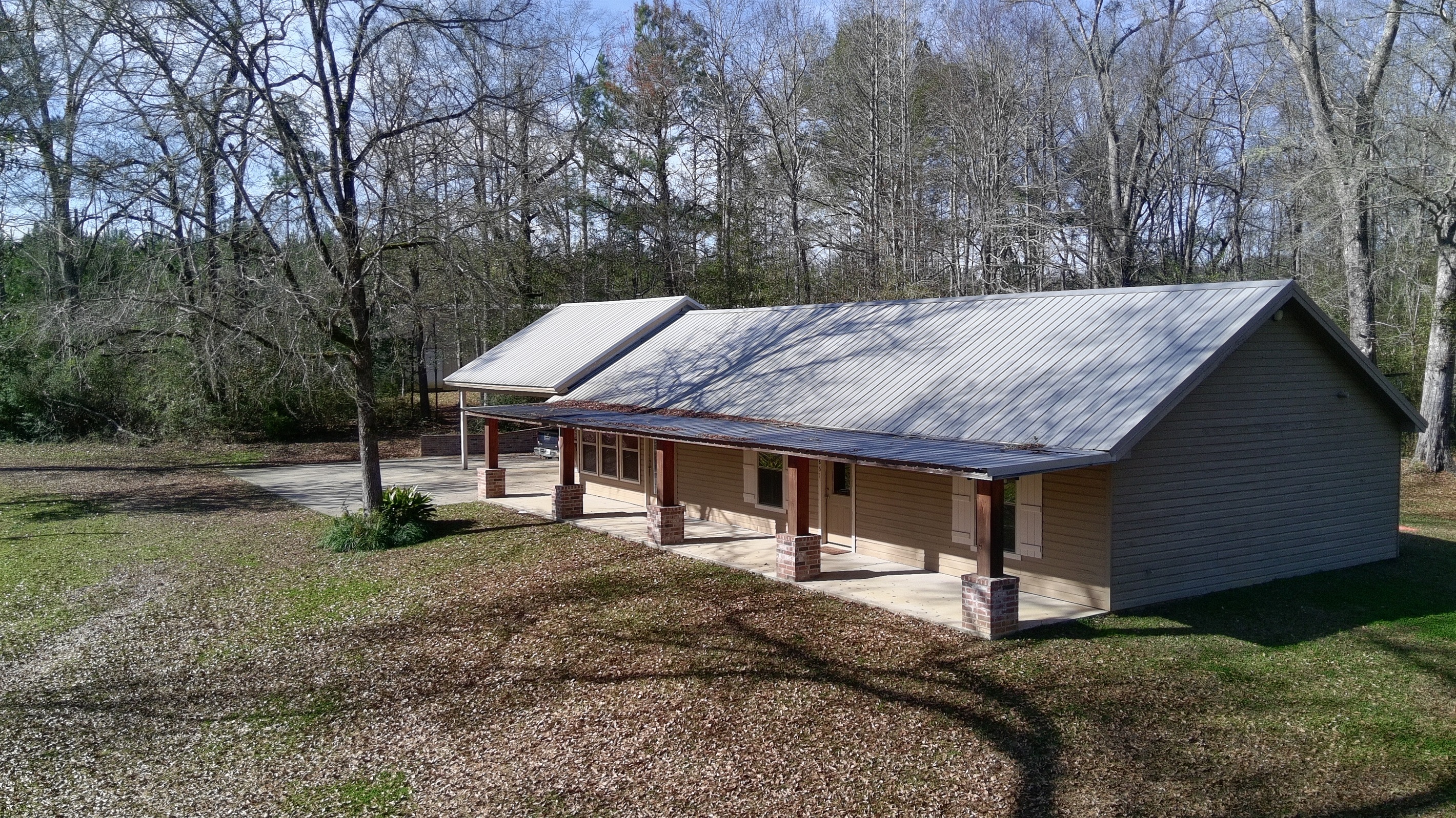 Large front porch and front yard 