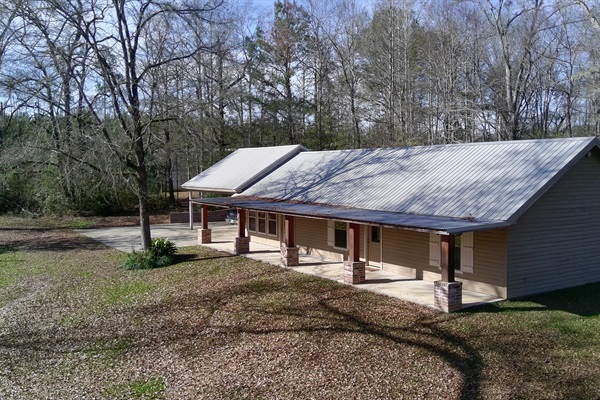Large front porch and front yard 