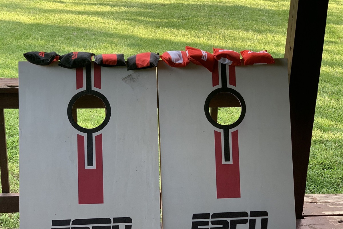 Corn hole