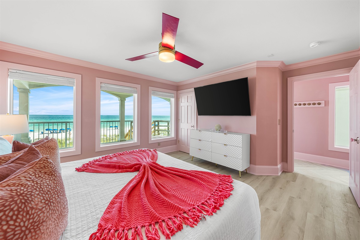 Beachfront King Suite | First Floor
