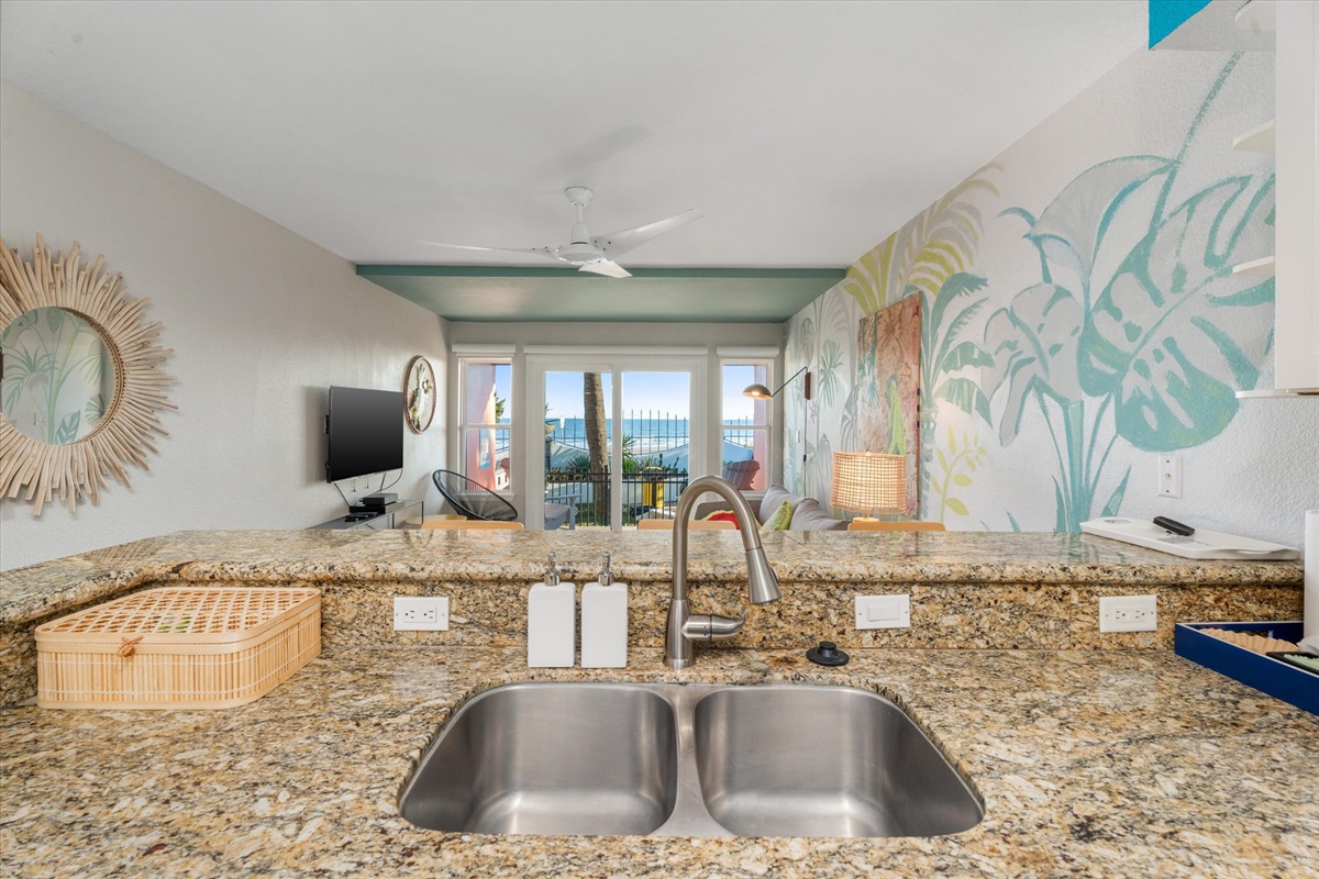 7c7b382f510c4cedbb81cb7dd269da5b Large | Beachhouse | Texas | TX | Vacation Homes | Galveston | Crystal Beach | Kokomo | Breezy Days | Beachfront Elegance | Sunrise Serenity | Southern Sands Property Management, LLC