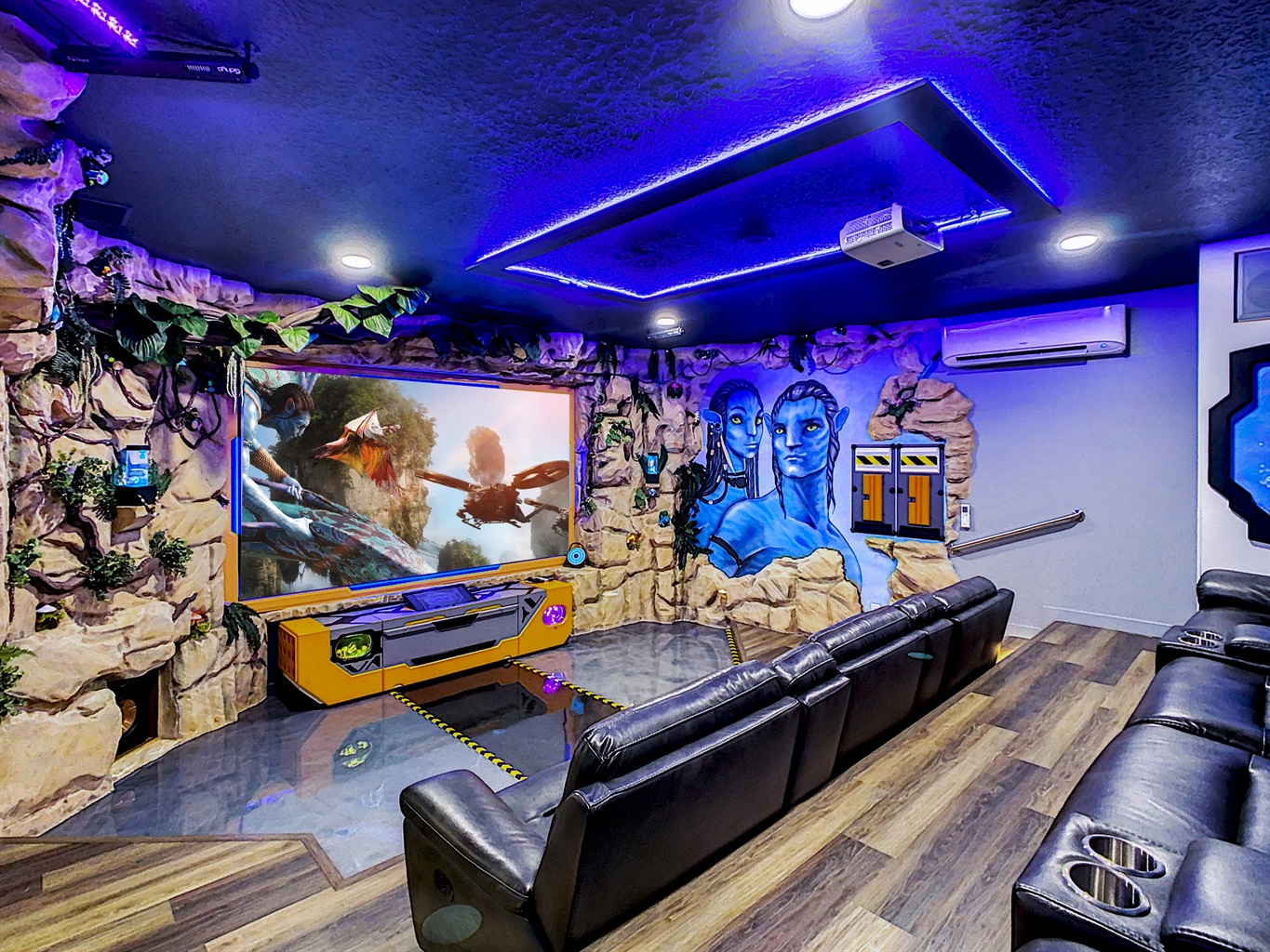 Avatar Movie Theater-120" Screen-Surround Sound