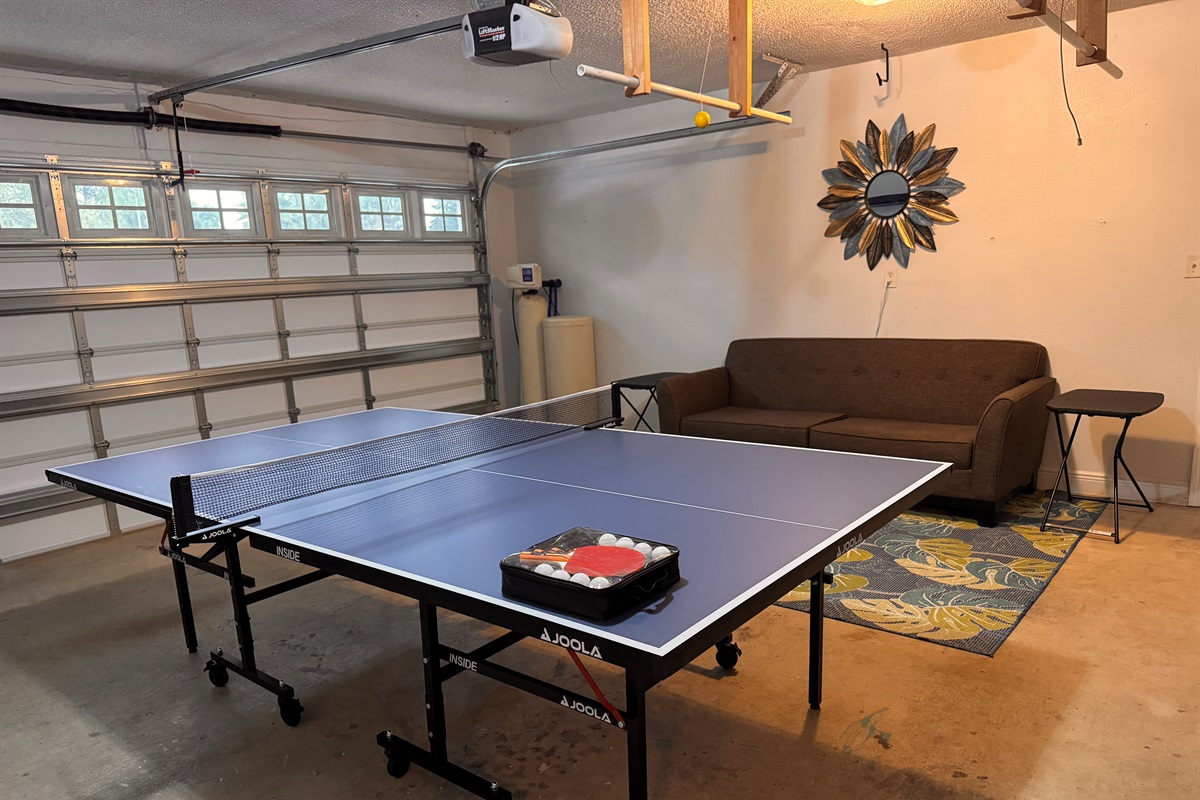 Ping pong table