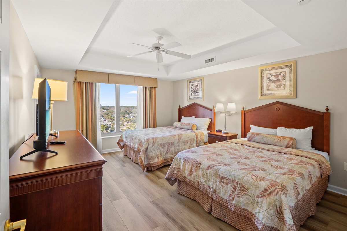 2nd Bedroom - Double Queens