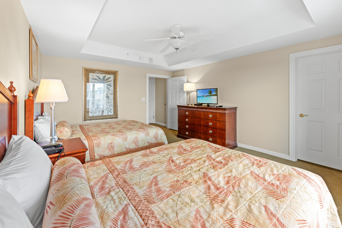 2nd Bedroom with 2 queen beds and balcony access