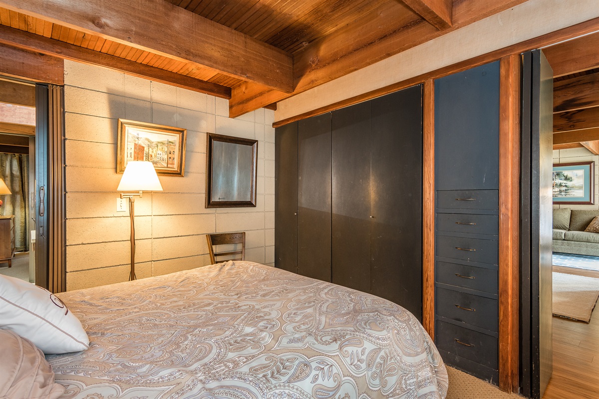 Bedroom 1 w/ jack and jill bathroom