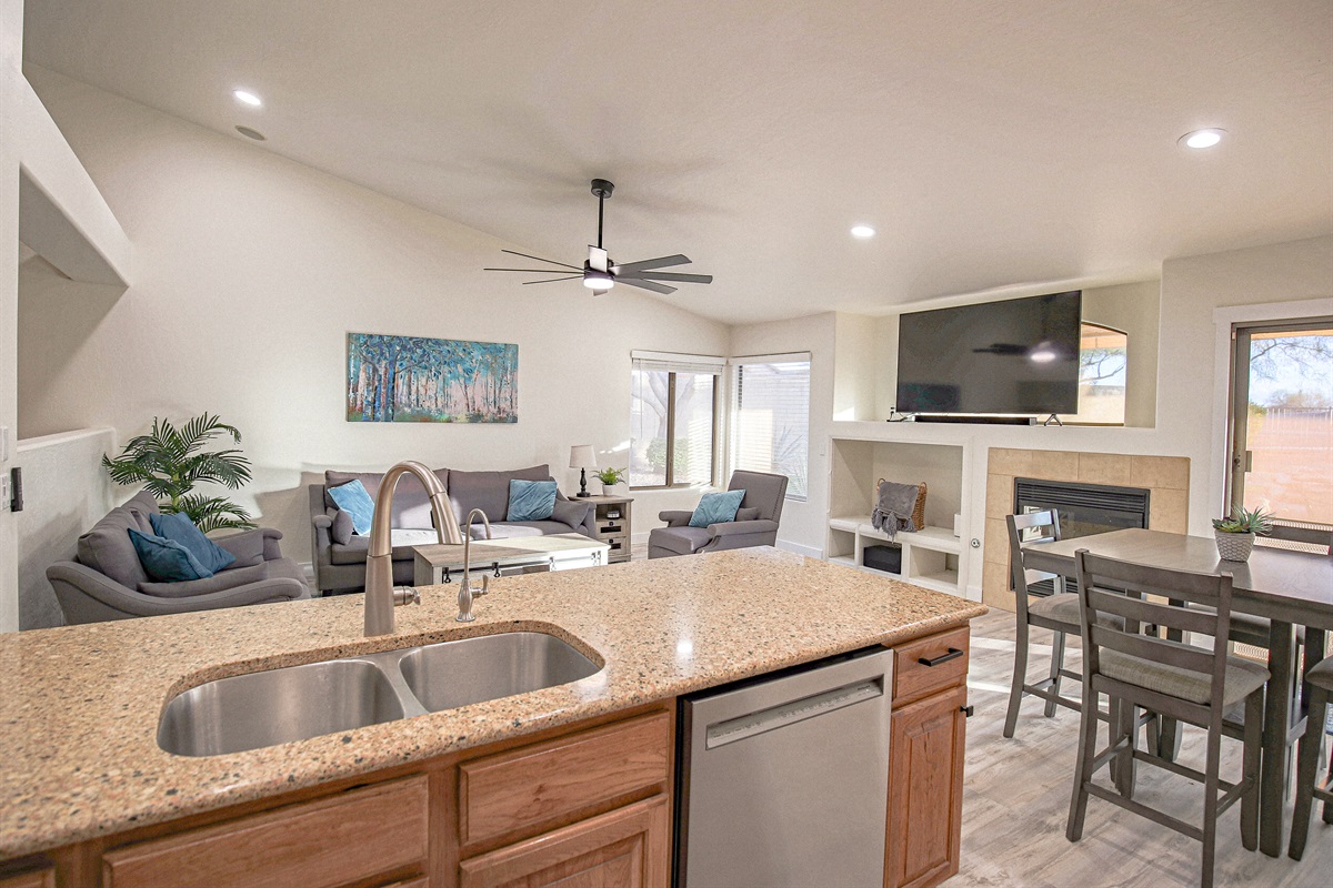 Goodyear Retreat | 4BD 2BTH | Heated Pool — Goodyear Retreat | 4Bed&2Bath | Heated Pool, Goodyear, Arizona — photo 18