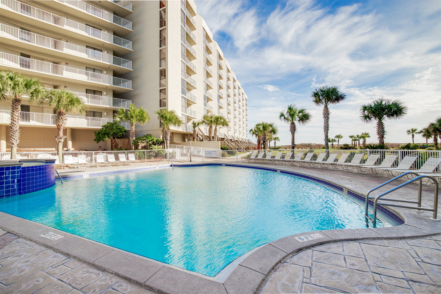 Gorgeous Pool, Hot Tub and Kids Pool