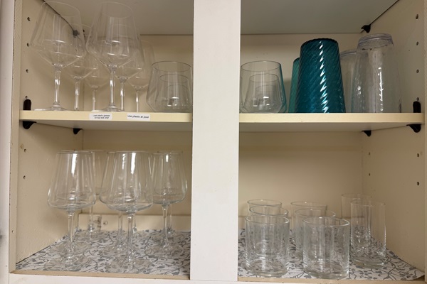 Glass and plastic glasses