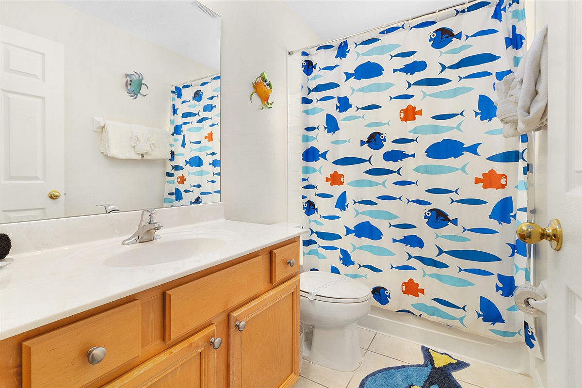 The shared Nemo bath.