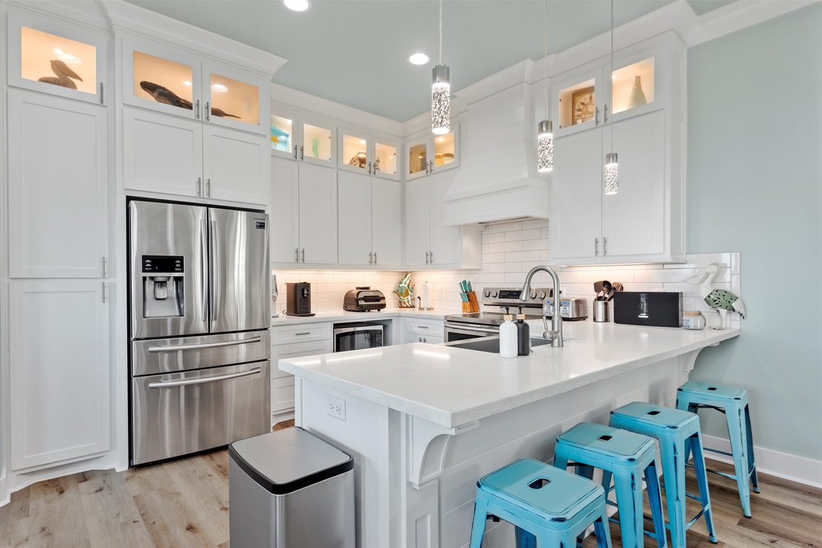 7cca64ba86aa491699508dca18328afd Large | Beachhouse | Texas | TX | Vacation Homes | Galveston | Crystal Beach | Kokomo | Breezy Days | Beachfront Elegance | Sunrise Serenity | Southern Sands Property Management, LLC