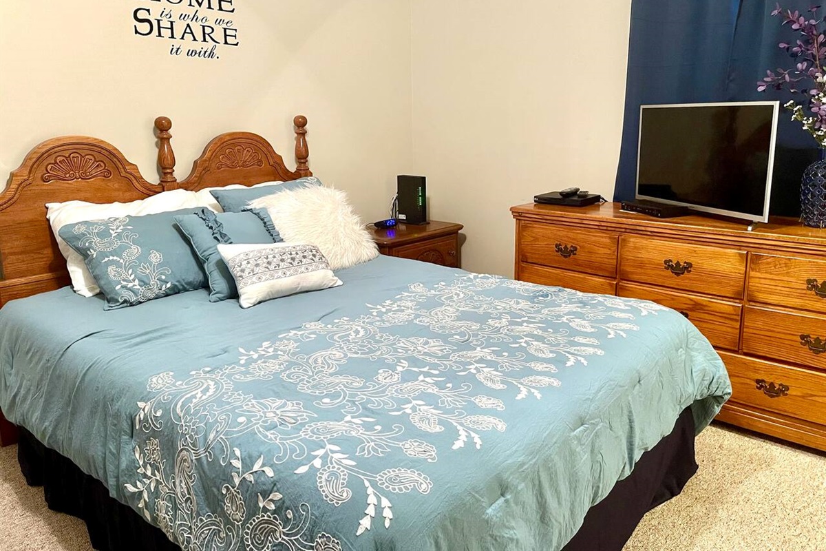 2nd Bedroom with Queen Bed and Twin Bunk Beds. TV, large closet