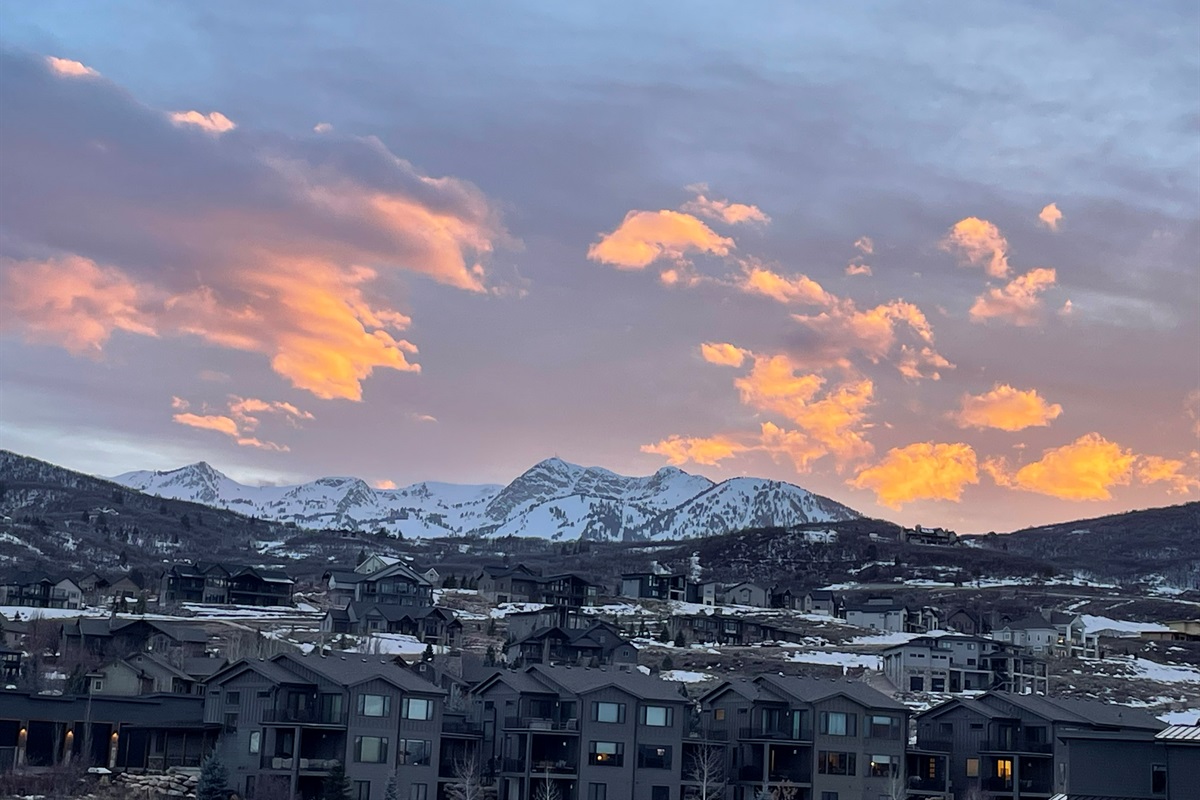 Sunsetting at Lakeside Village