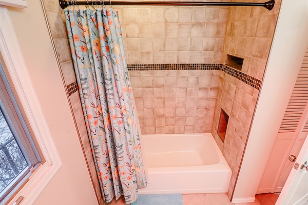 A meticulously clean bathroom, offering a pristine and tranquil space for refreshment and relaxation.