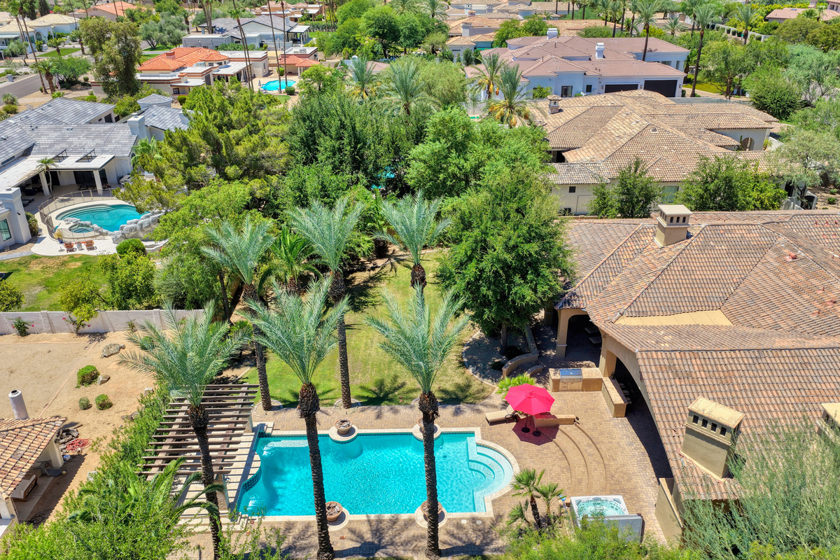 EPIC Sweetwater Estate | 5BR, Pool, Hot Tub & Casita — EPIC Sweetwater Estate | 5BR, Pool, Hot Tub & Casita, Scottsdale, Arizona — photo 18
