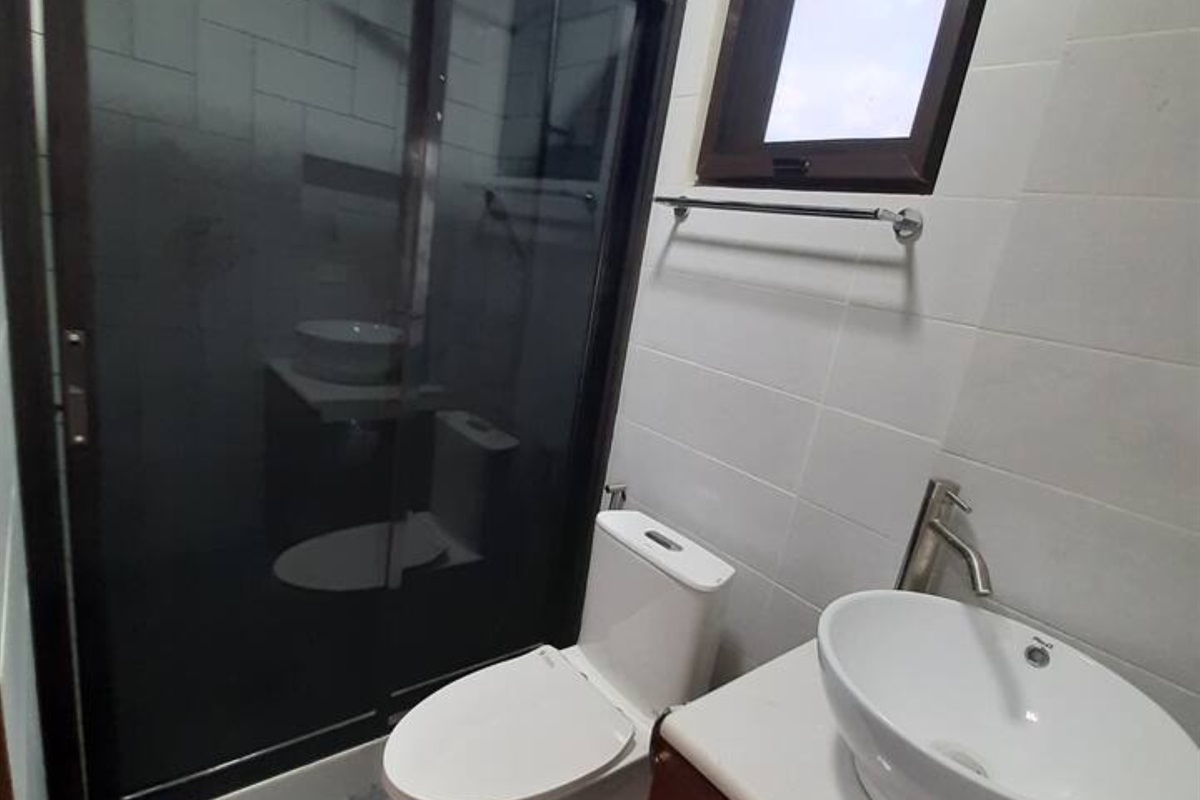 Unit 4 walk in shower.