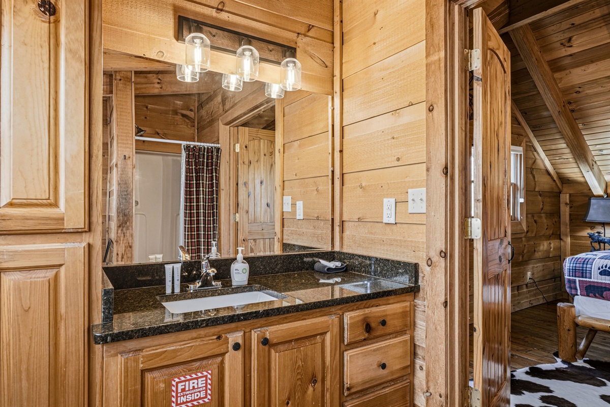 Loft area attached full bathroom