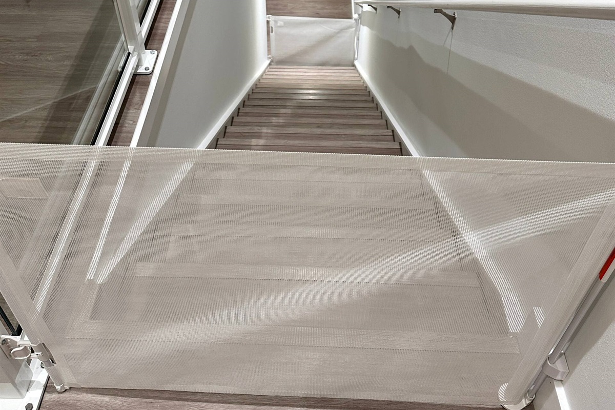 Baby & Pet Safety Gate