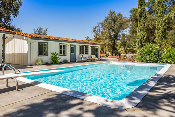 Unique and Private Pool Space