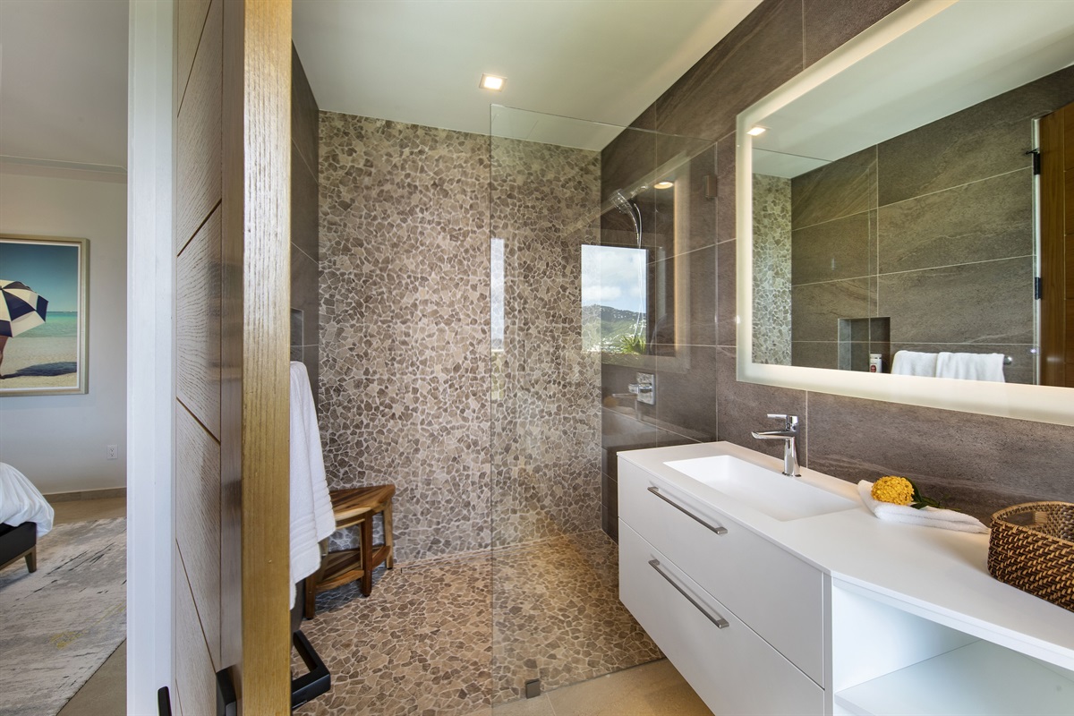 Third bedroom's bathroom