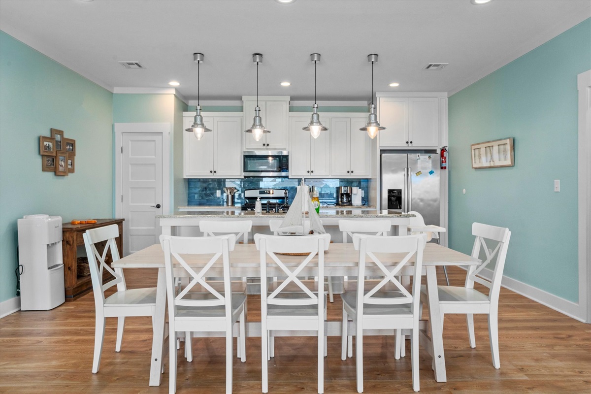 7d240c804d1441e4855d5678ba6f3846 Large | Beachhouse | Texas | TX | Vacation Homes | Galveston | Crystal Beach | Kokomo | Breezy Days | Beachfront Elegance | Sunrise Serenity | Southern Sands Property Management, LLC