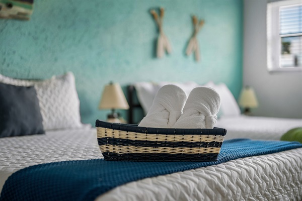 Wrapped in comfort, dipped in calm. 🛁 Why settle for ordinary when your stay can feel like a 5-star escape?