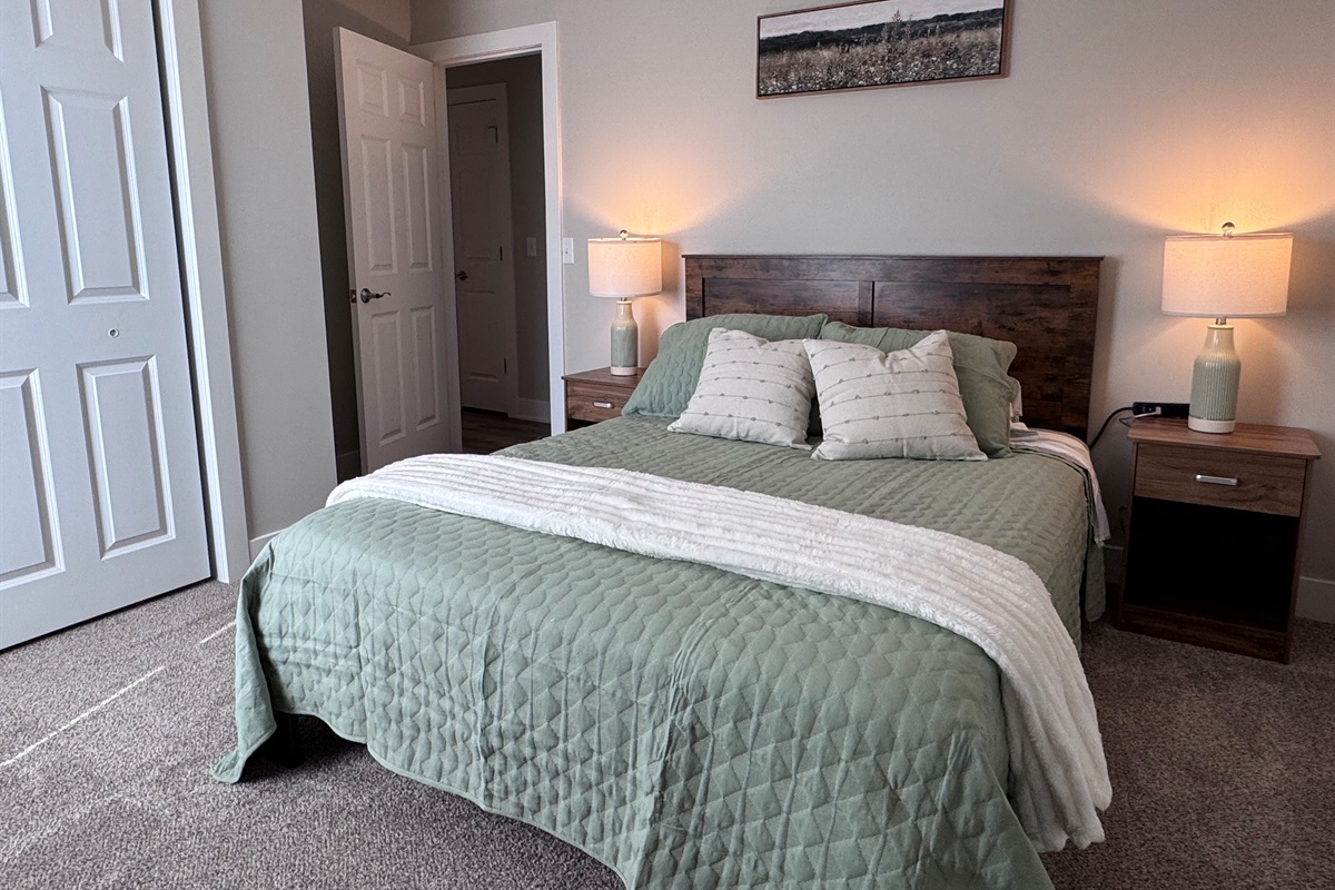 Queen Guest room