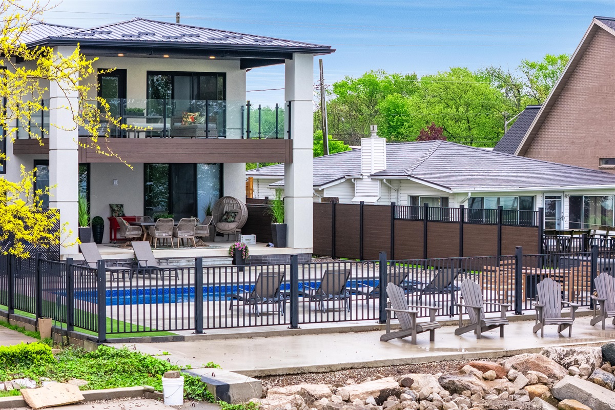 An entertaining oasis awaits on the lake side of Vogue Vista Lake Estate.