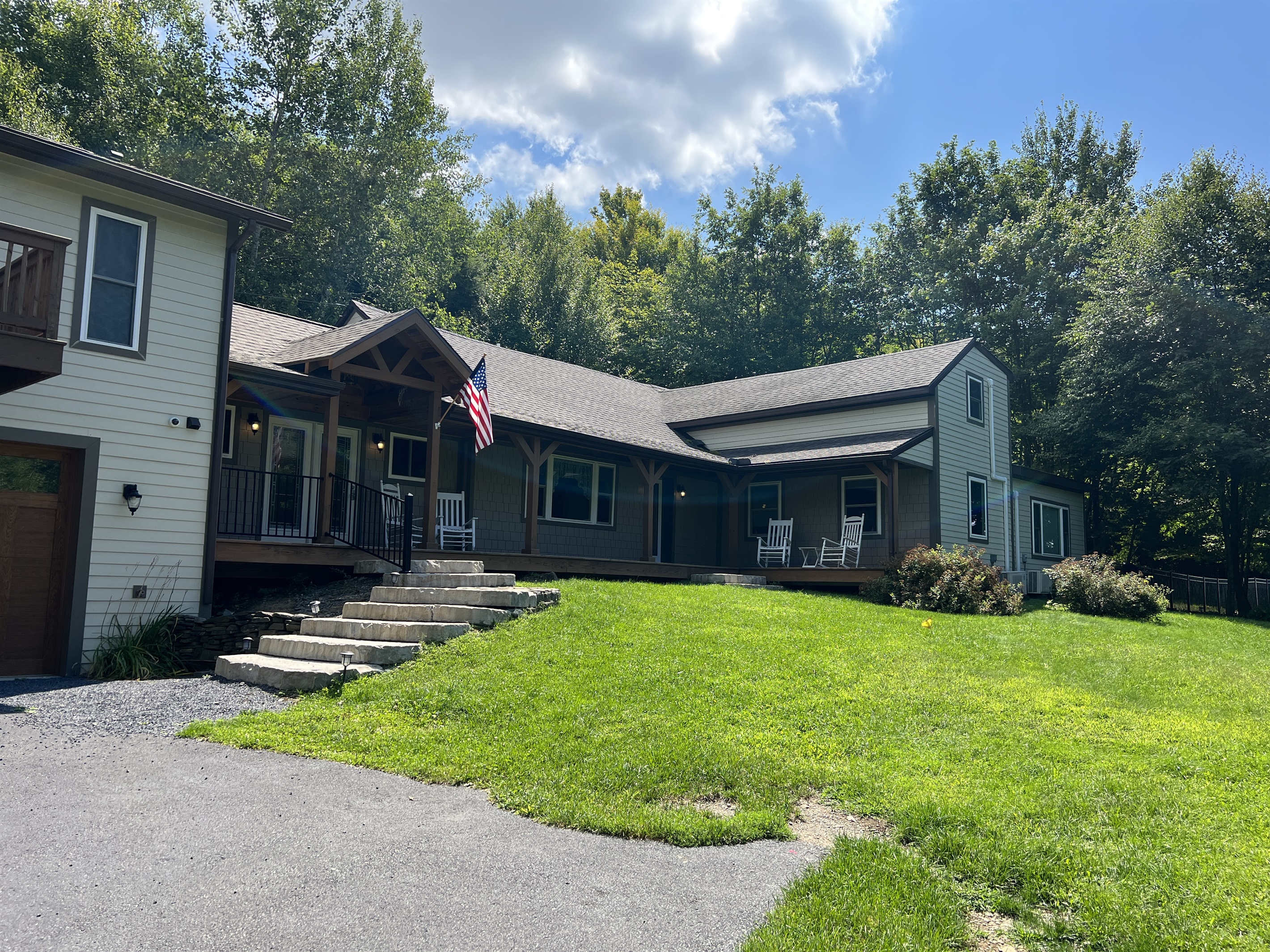 Dutch Hill Manor 1 or 2 units