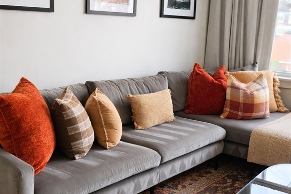 Large and comfortable sectional, great for relaxing and enjoying your favorite show after a long day exploring Chicago.