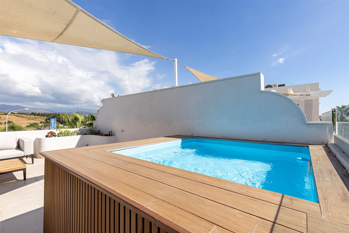 Rooftop terrace & private pool
