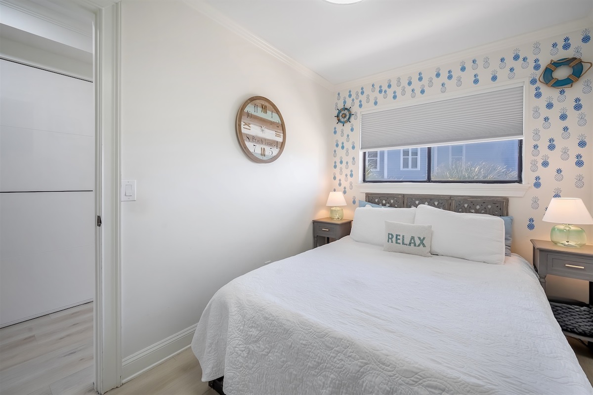 Bedroom | Susu's Sea Cabin | 238C 1300 Ocean Blvd | Isle of Palms, SC | IOP Escapes