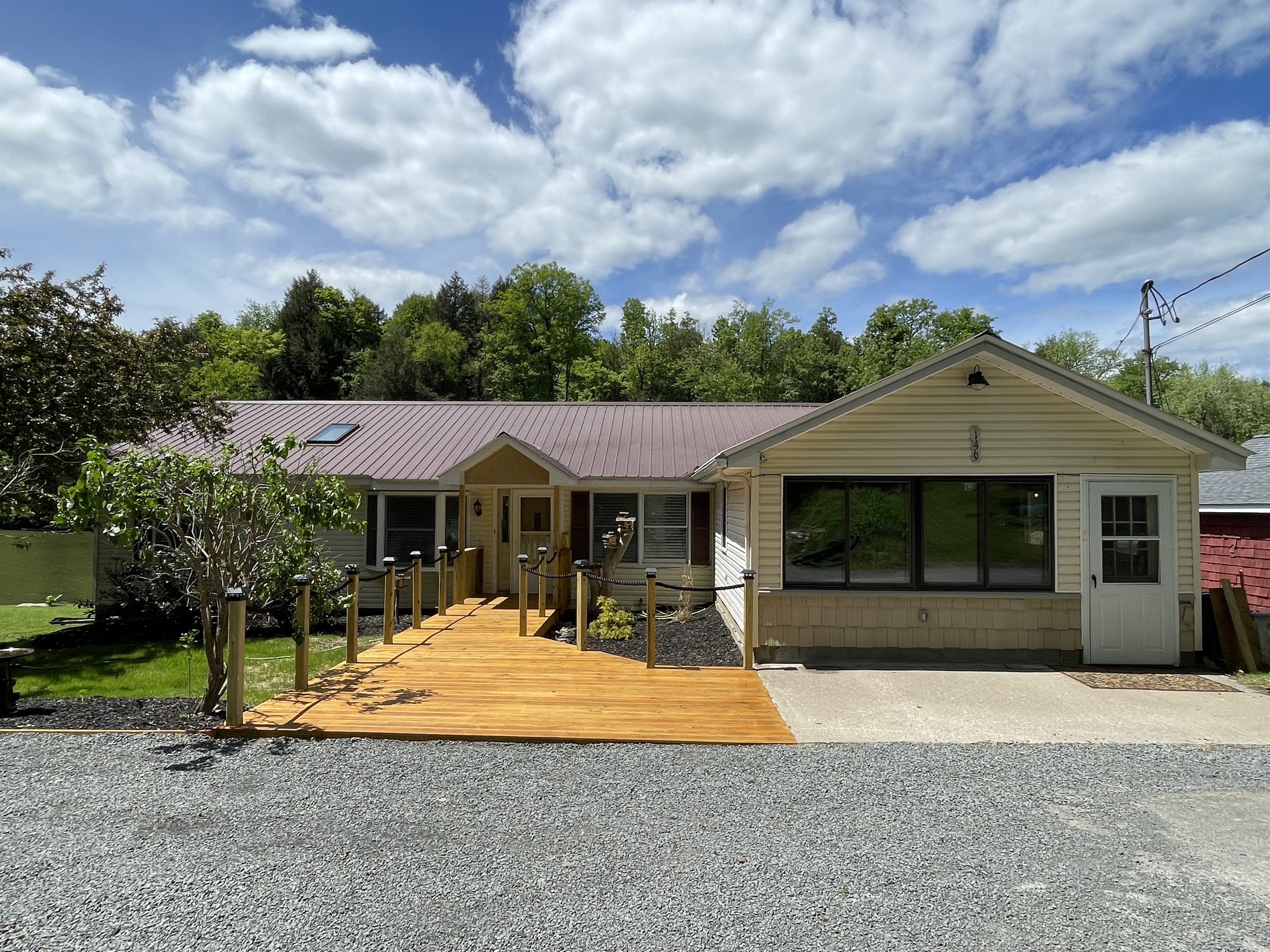 Welcome to Riverhouse