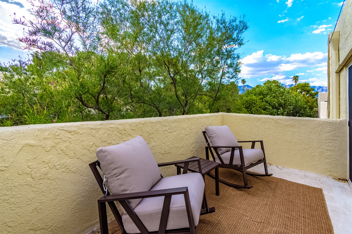 Upstairs Deck with Children and Guest Room Acess