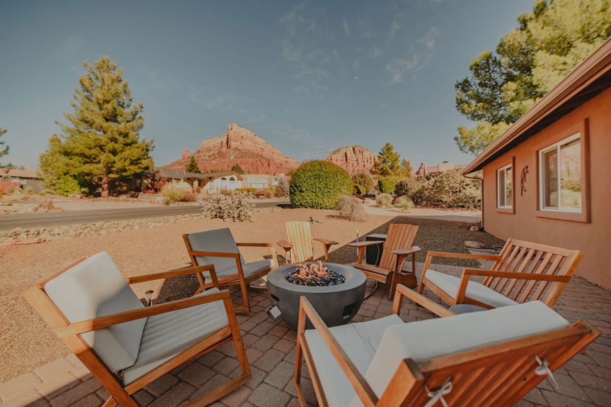 Take in breathtaking red rock views—perfect for morning coffee or sunset unwinding