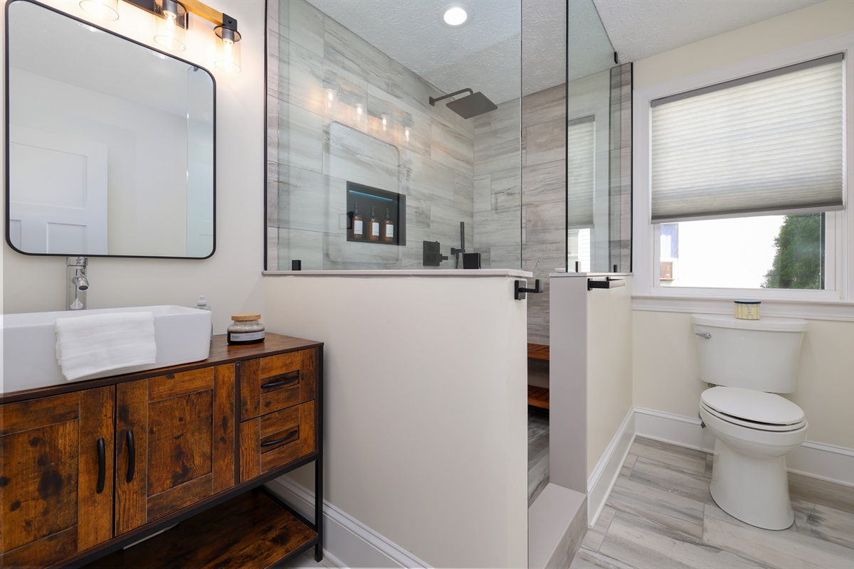 Full Bathroom on upper level-Rainfall shower with massage wand and LED shower niche.