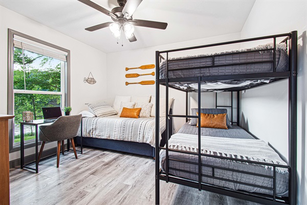 The first level bunk room is ideal for the youngest members of your group. Need a workspace with a view? It's our pleasure to arrange it for you!