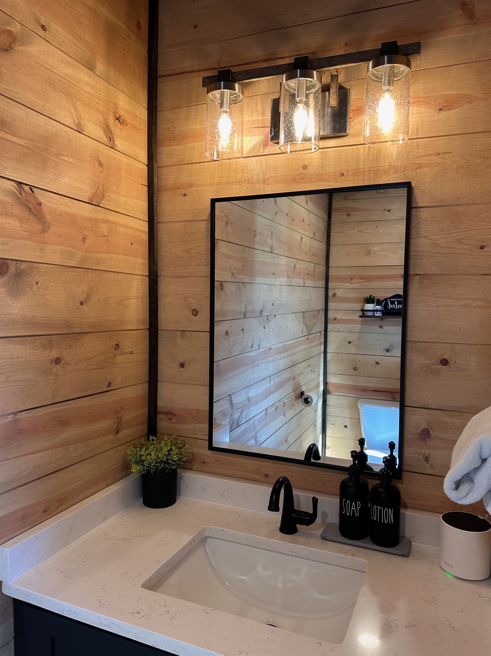 Floor 4 - Rooftop: Half Bathroom
