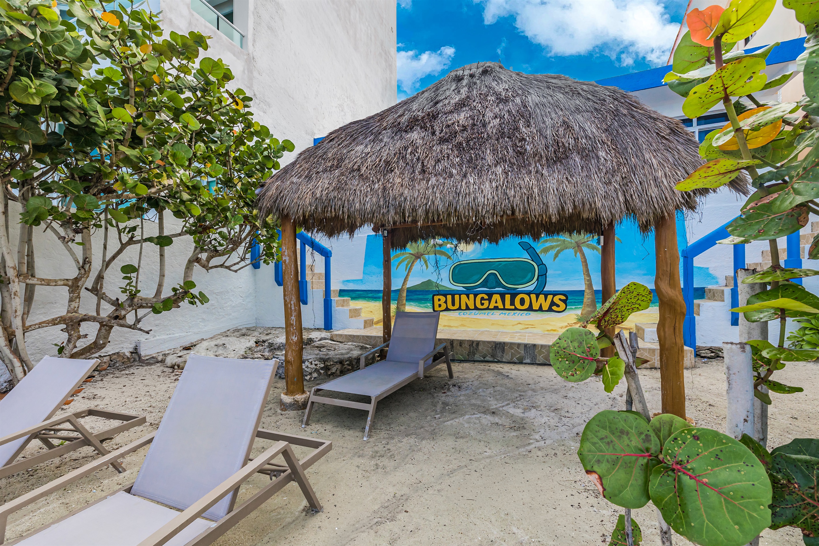 Covered Lounge Area on Beach Shared with Bungalows