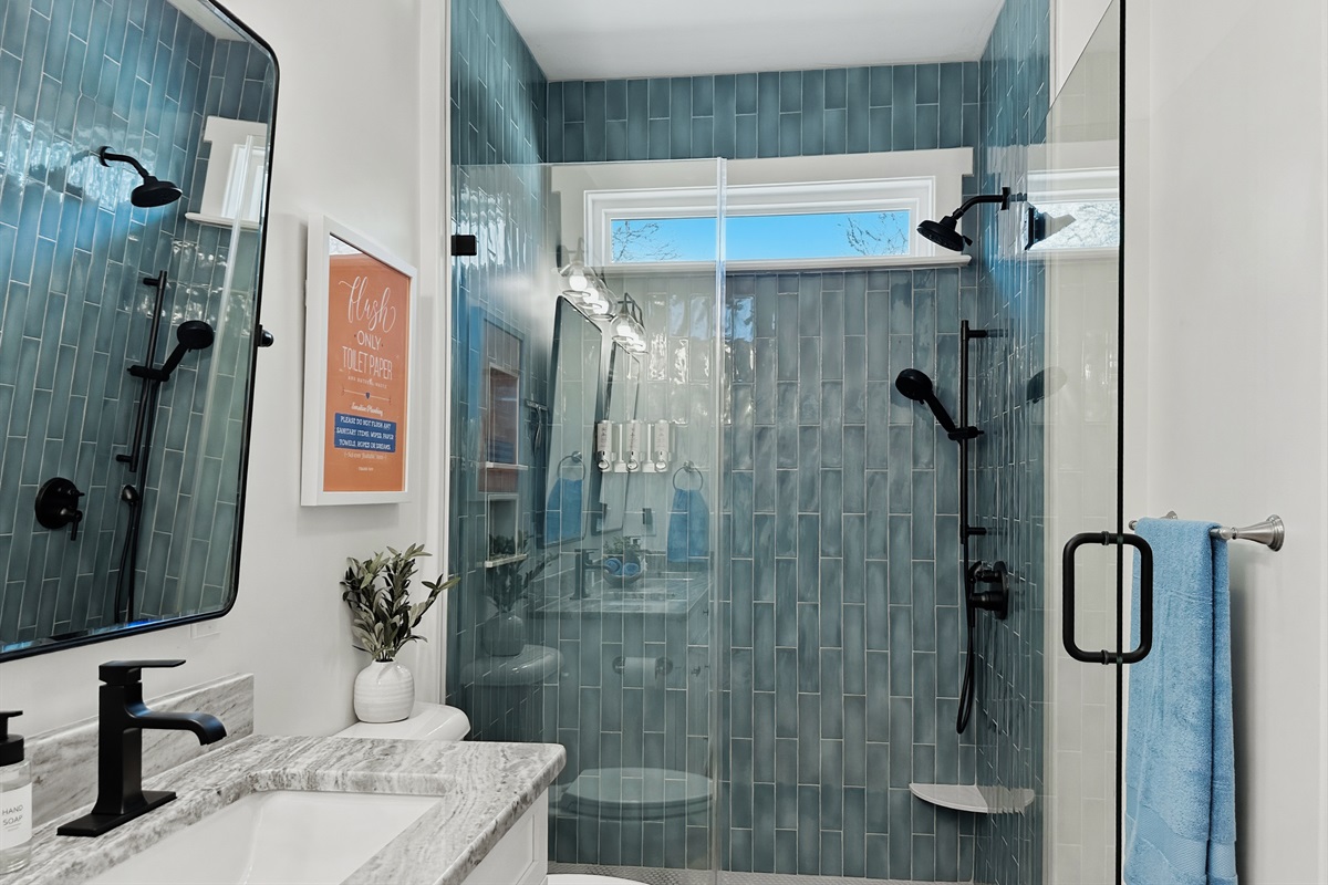 And a luxurious, tiled walk-in shower.
