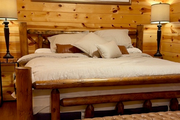 King size bed Master Suite