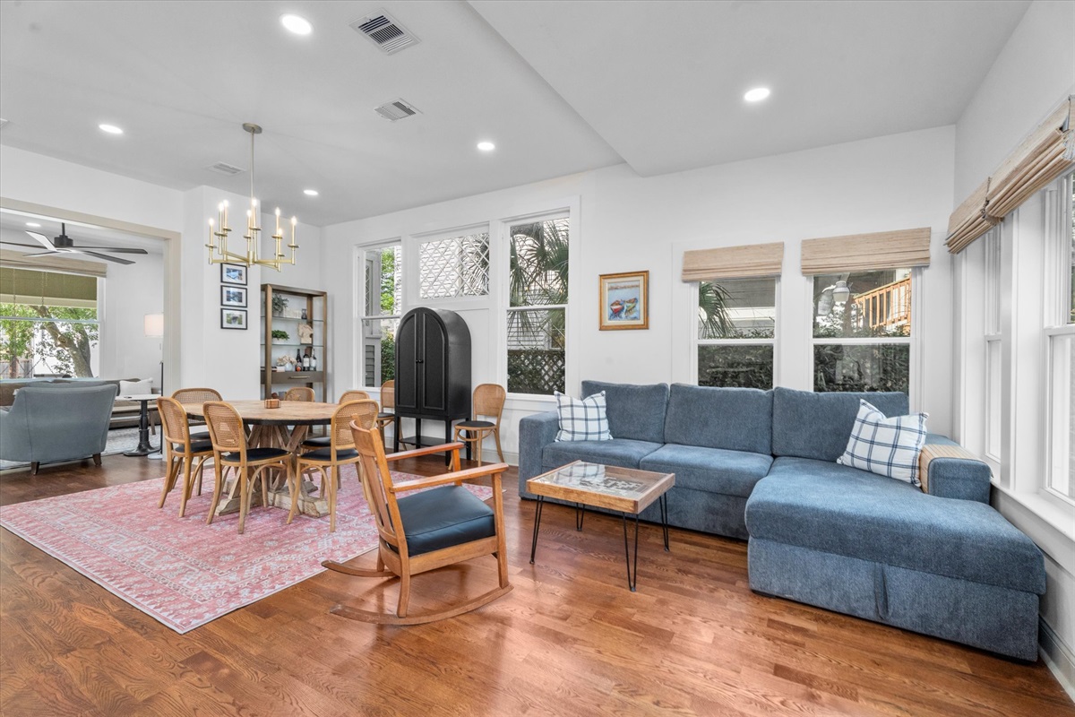 7da50942c4114e628a7c2acdf195502f Large | Beachhouse | Texas | TX | Vacation Homes | Galveston | Crystal Beach | Kokomo | Breezy Days | Beachfront Elegance | Sunrise Serenity | Southern Sands Property Management, LLC