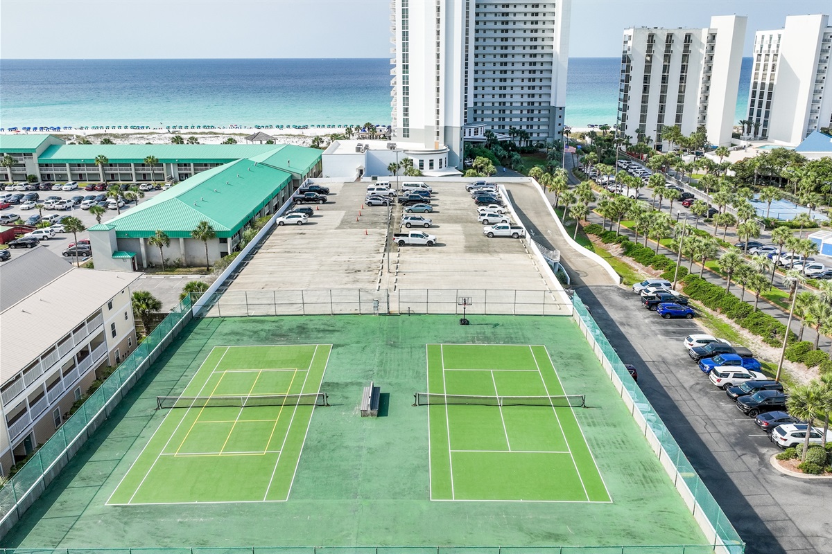 Tennis and pickleball courts