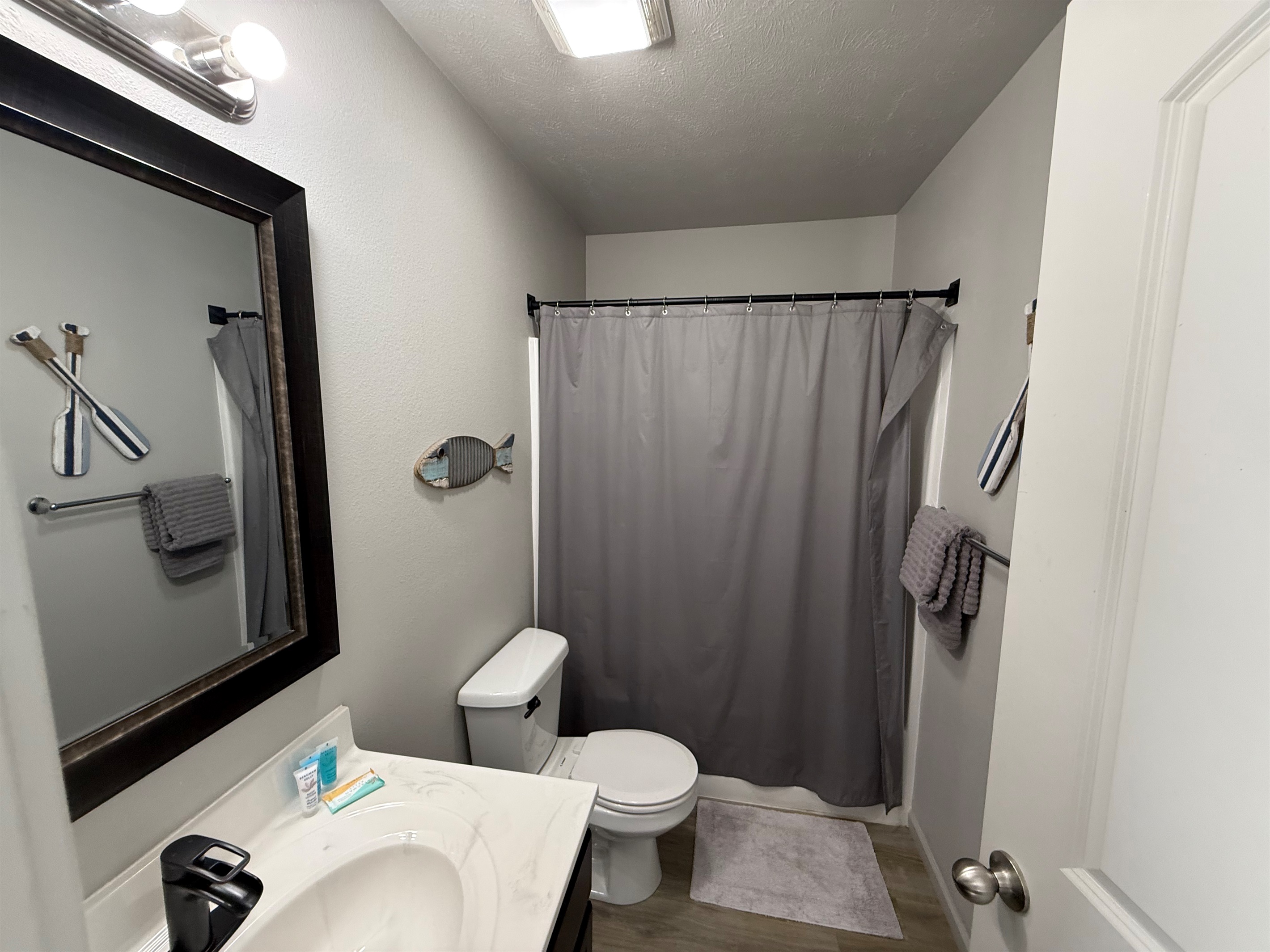 master suite with shower/tub