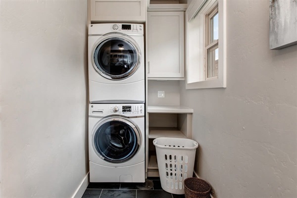 Mudroom/Laundry